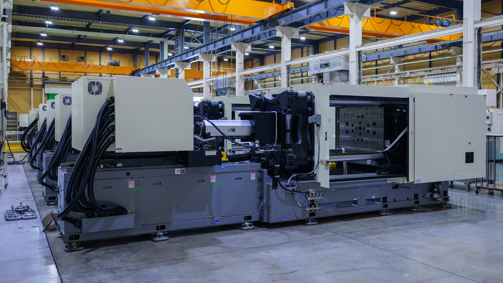 PC-controlled injection molding: flexibly adaptable to the latest IoT trends