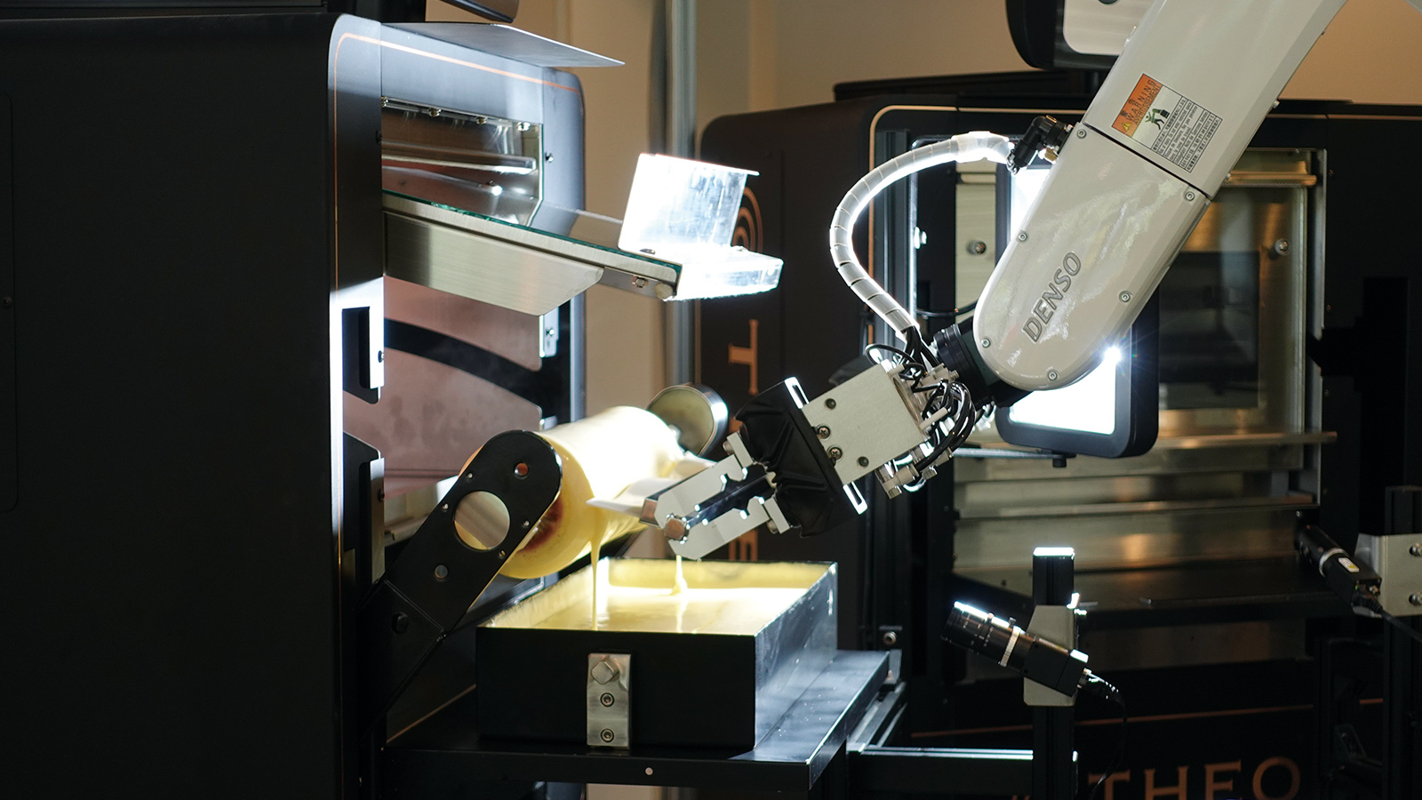 机器人助力烤制"巴姆库汉 4.0"年轮蛋糕