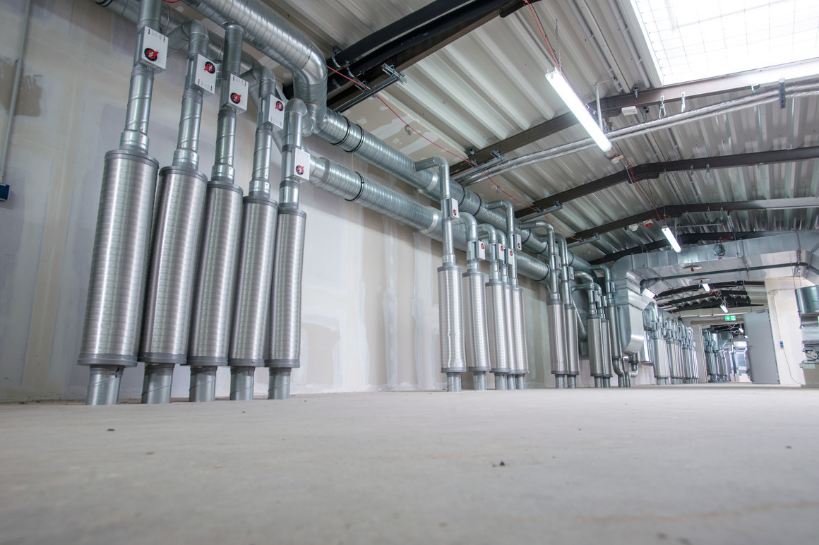 暖通空调系统的控制在楼宇自动化中占据着非常重要的作用，无论是在提高用户居住舒适度还是在降低能耗，或者在保护建筑本身方面。