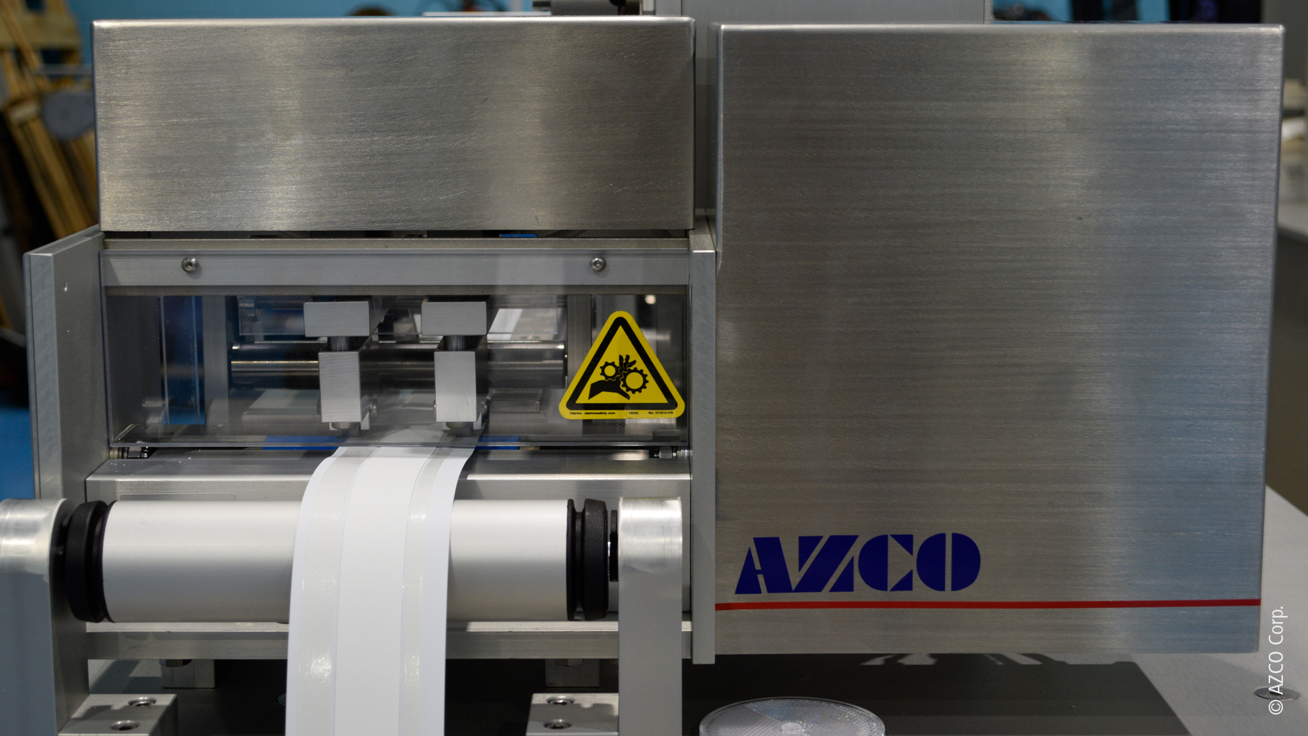 AZCO 的 Building Blocks of Automation 提供各种标准模块，用于实现轧制、层压、切割等卷材加工功能。 