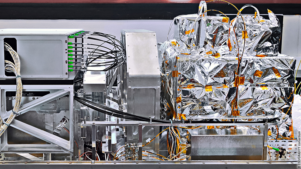 Gravity 是第二代 VLT 干涉仪，能够以比目前更小的尺度测量天体位置和运动 