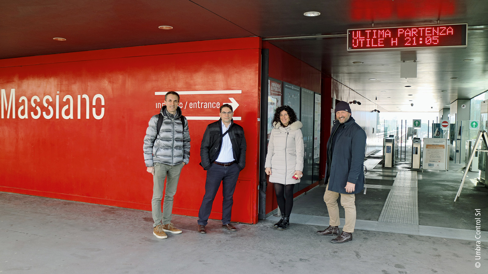 Umbra Control 公司的 Giorgio Passeri、倍福意大利分公司的 Mirko Vincenti、Minimetro 公司的 Monia Mariani 和 Umbra Control 公司总裁 Gianluca Ragni（从左至右）。 
