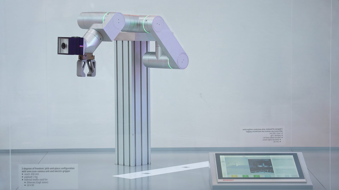 ATRO：三轴机械抓手