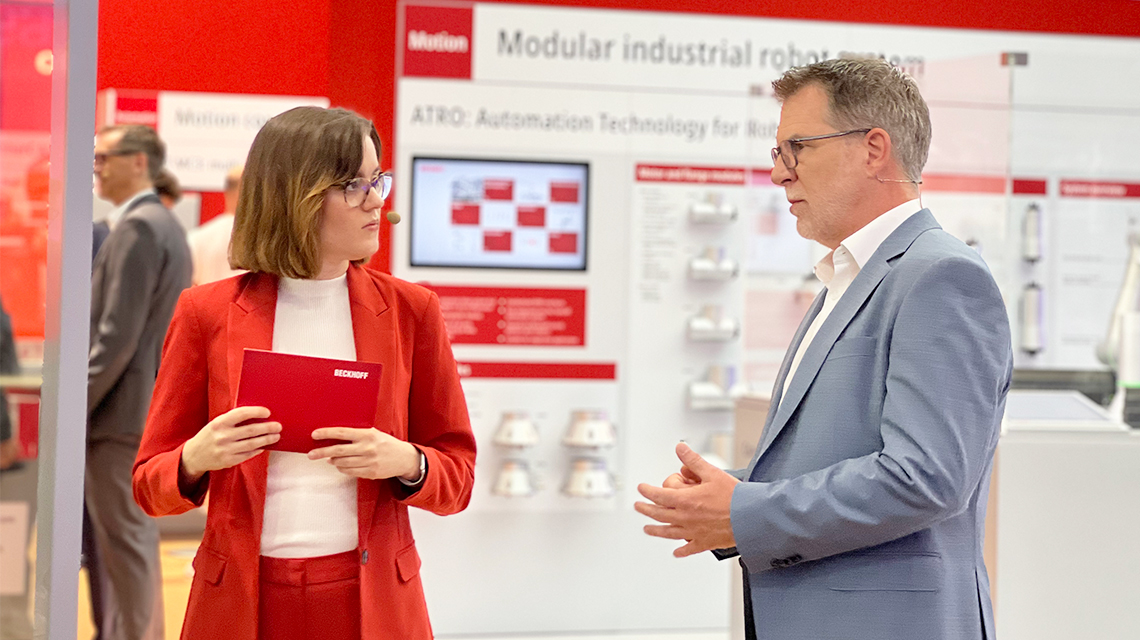 Material handling with ATRO and XPlanar