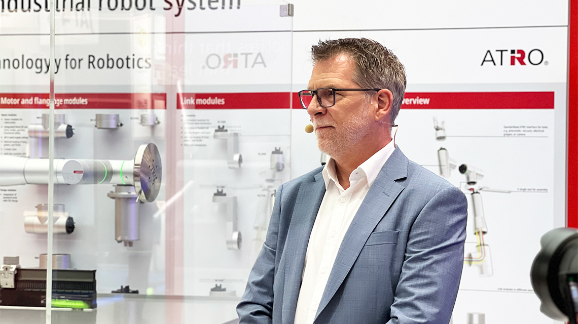 Material handling with ATRO and XTS