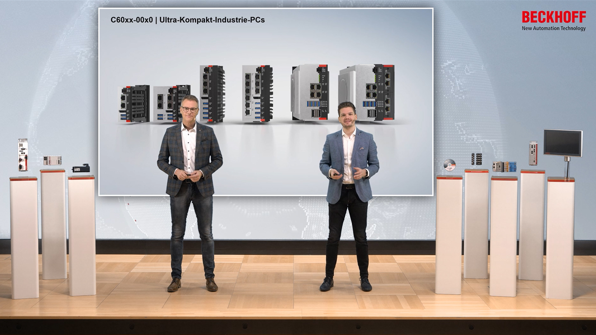 倍福将其丰富的控制专业知识与基于 PC 的设备控制技术和 IP 65/67 组件完美结合于一体，设计出了全新的 C7015 的紧凑型工业 PC。