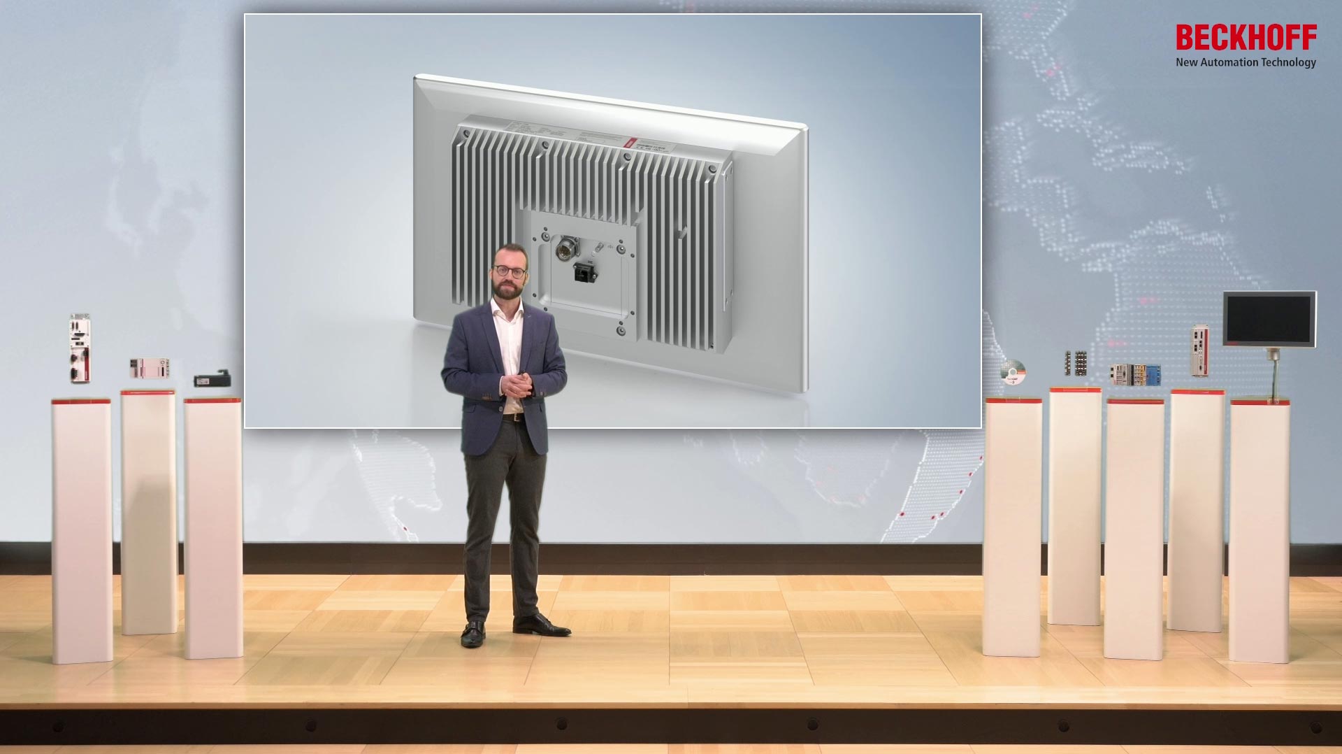 倍福面板型 PC 将最新的处理器技术无缝集成到现场操作单元中，完美融合了消费品市场中应用的多点触控等技术与工业设备对坚固耐用的操作单元的需求。